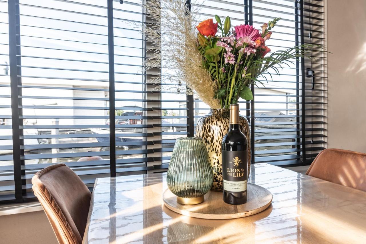 Beautiful Water Villa, Near Schiphol And Amsterdam アールスメール エクステリア 写真